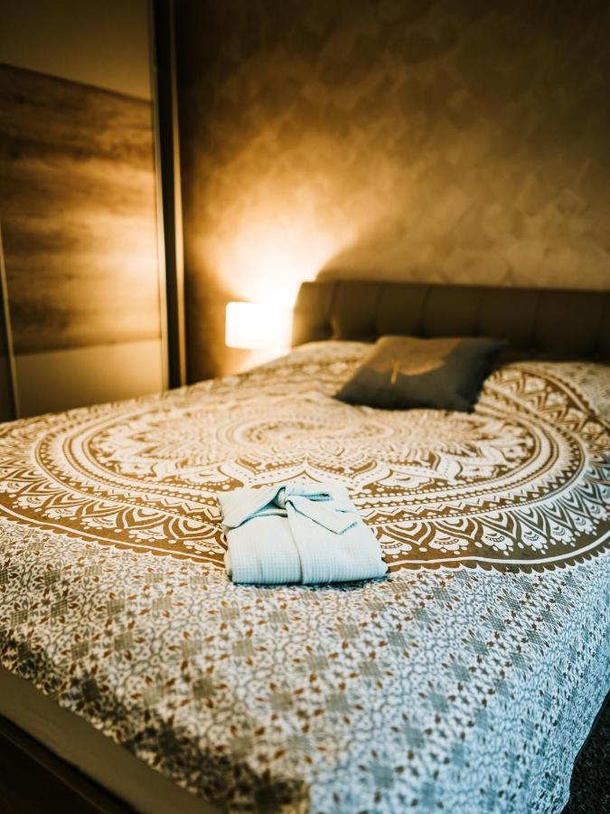 Downtown Premium Apartments Brasov Bagian luar foto