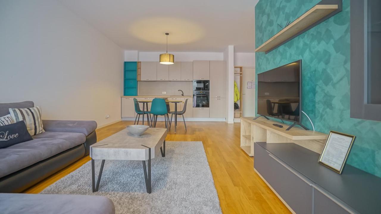 Downtown Premium Apartments Brasov Bagian luar foto