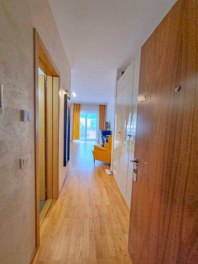 Downtown Premium Apartments Brasov Bagian luar foto