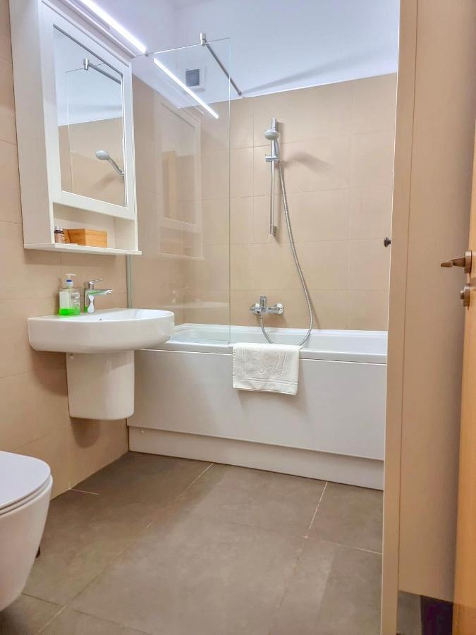 Downtown Premium Apartments Brasov Bagian luar foto